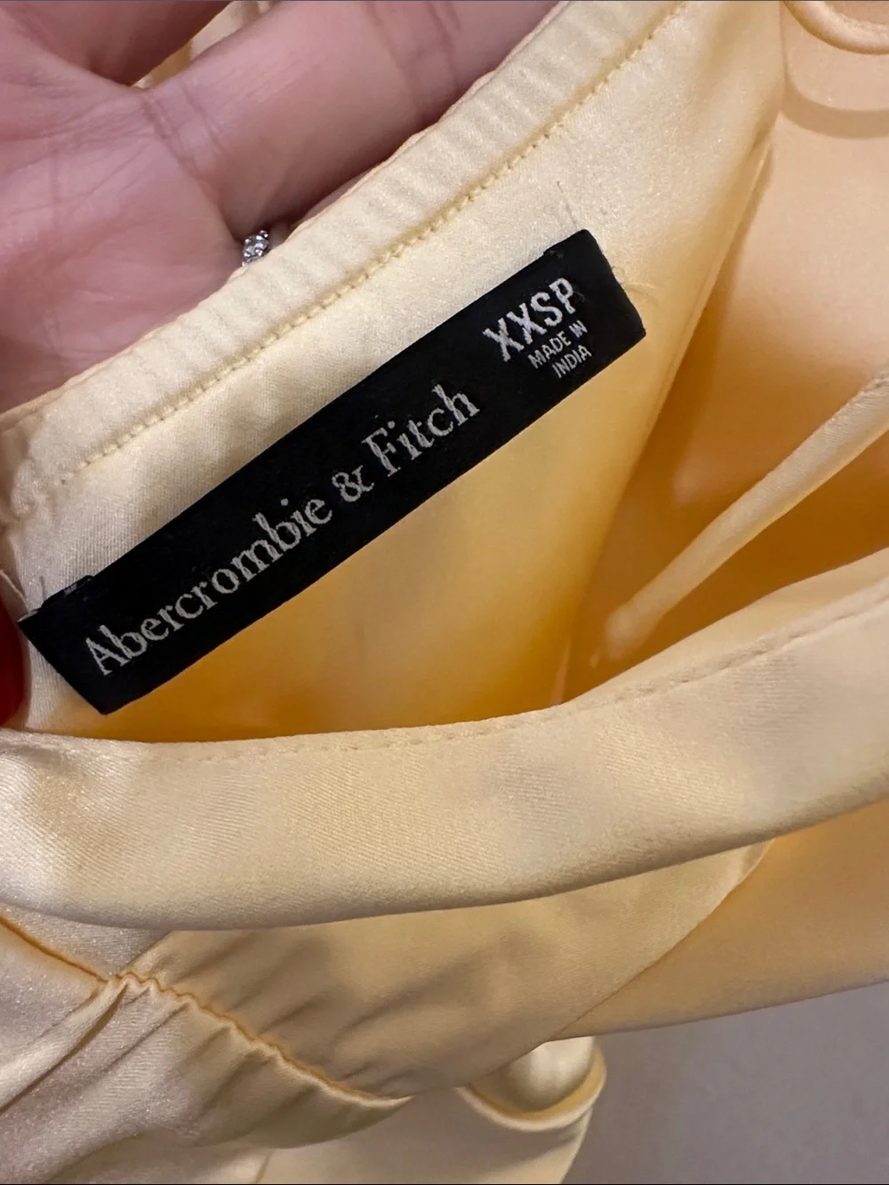 Abercrombie & Fitch elegant yellow